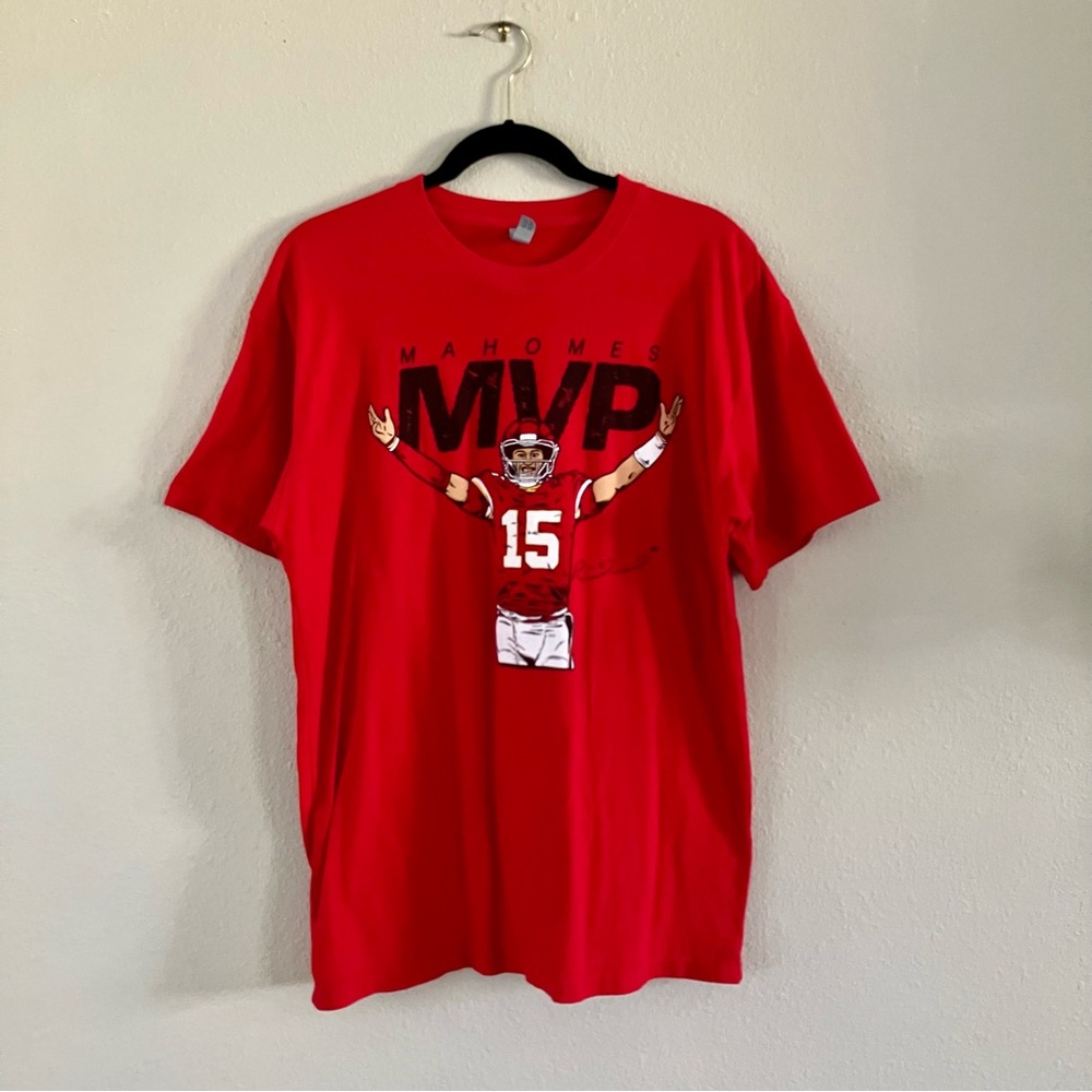 NWOT Patrick Mahomes MVP Short Sleeved T-shirt Size L